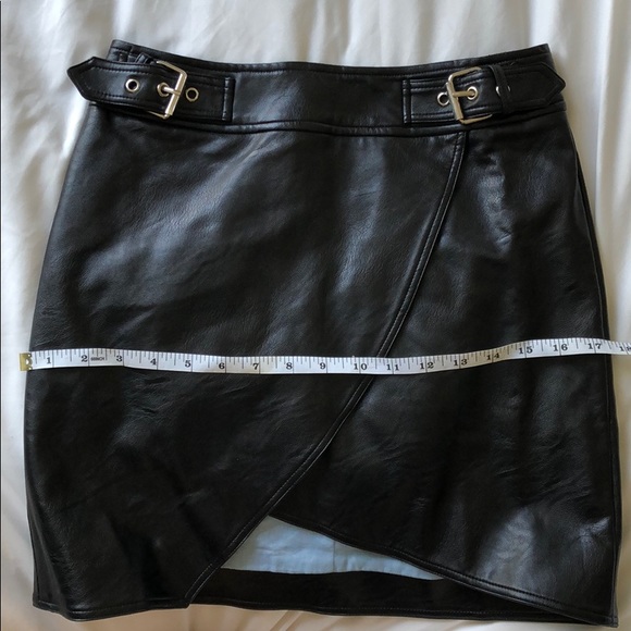 NWOT LF Store Vegan Leather skirt - Picture 4 of 7